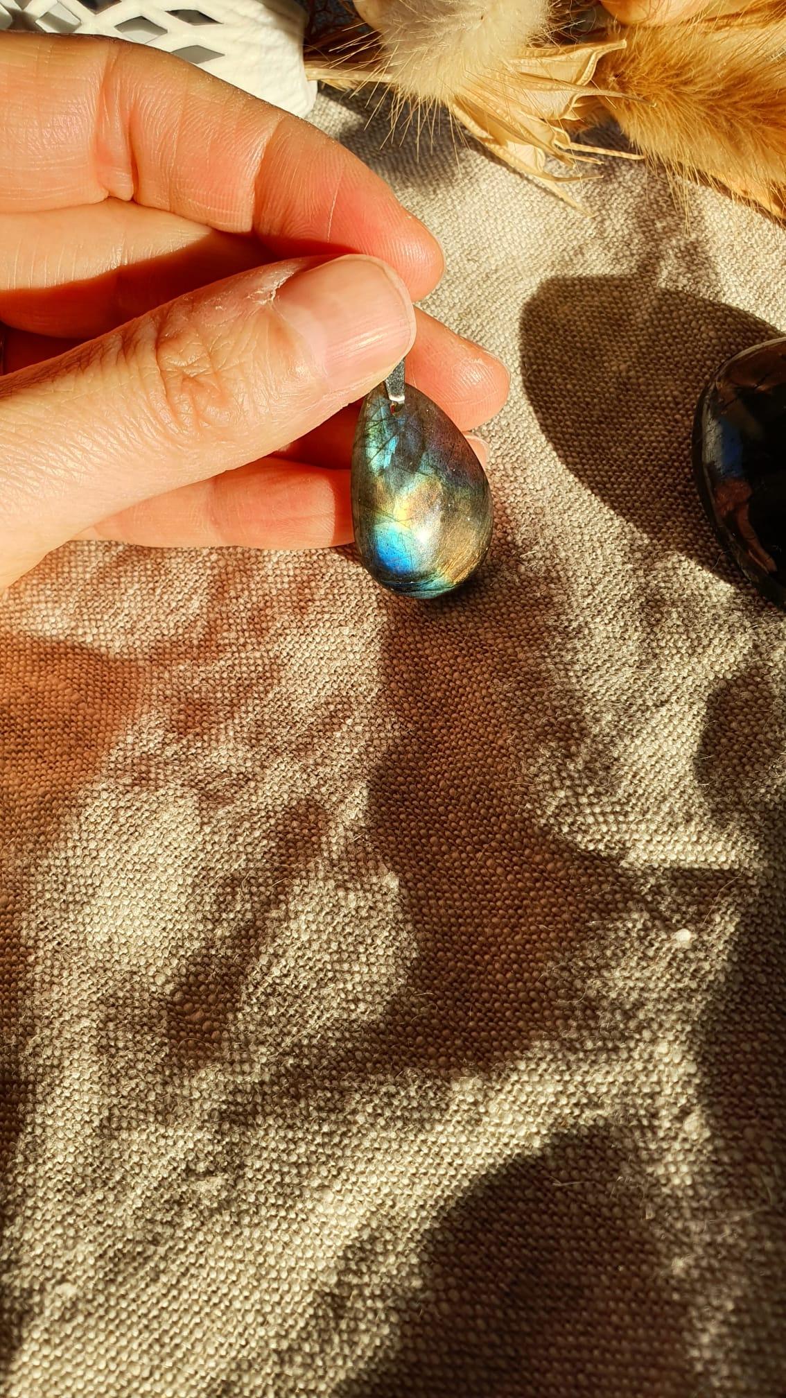 Pendentifs en Labradorite – Image 4
